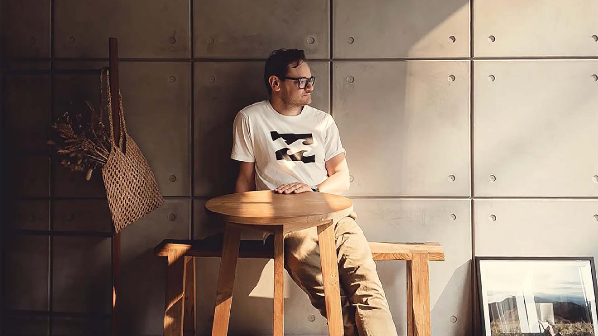 Gastón Dartevelle durante la entrevista en ISEC