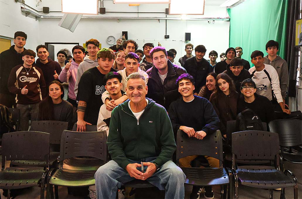 Luis Islas durante su visita a ISEC